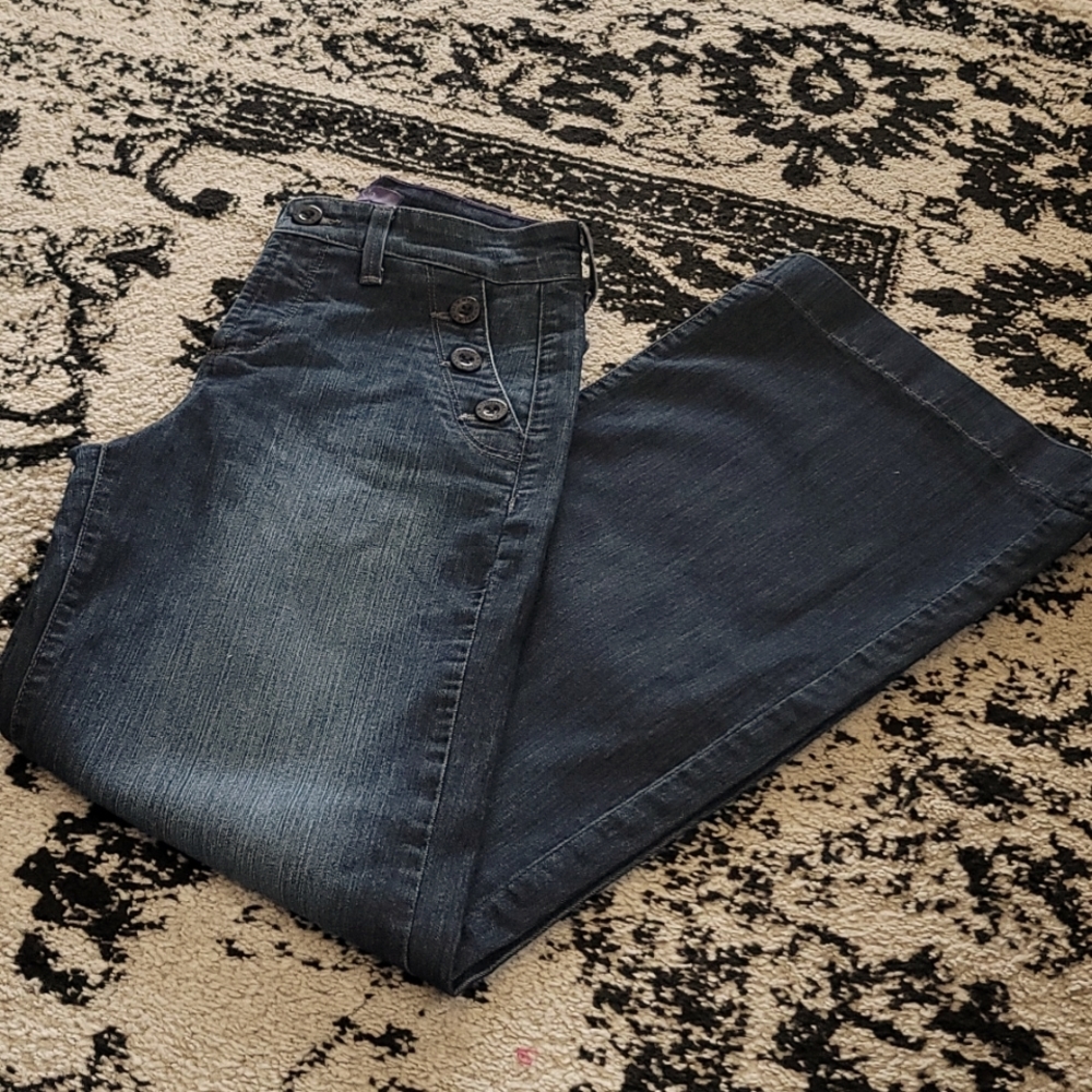 NYDJEANS.  SIZE 4.